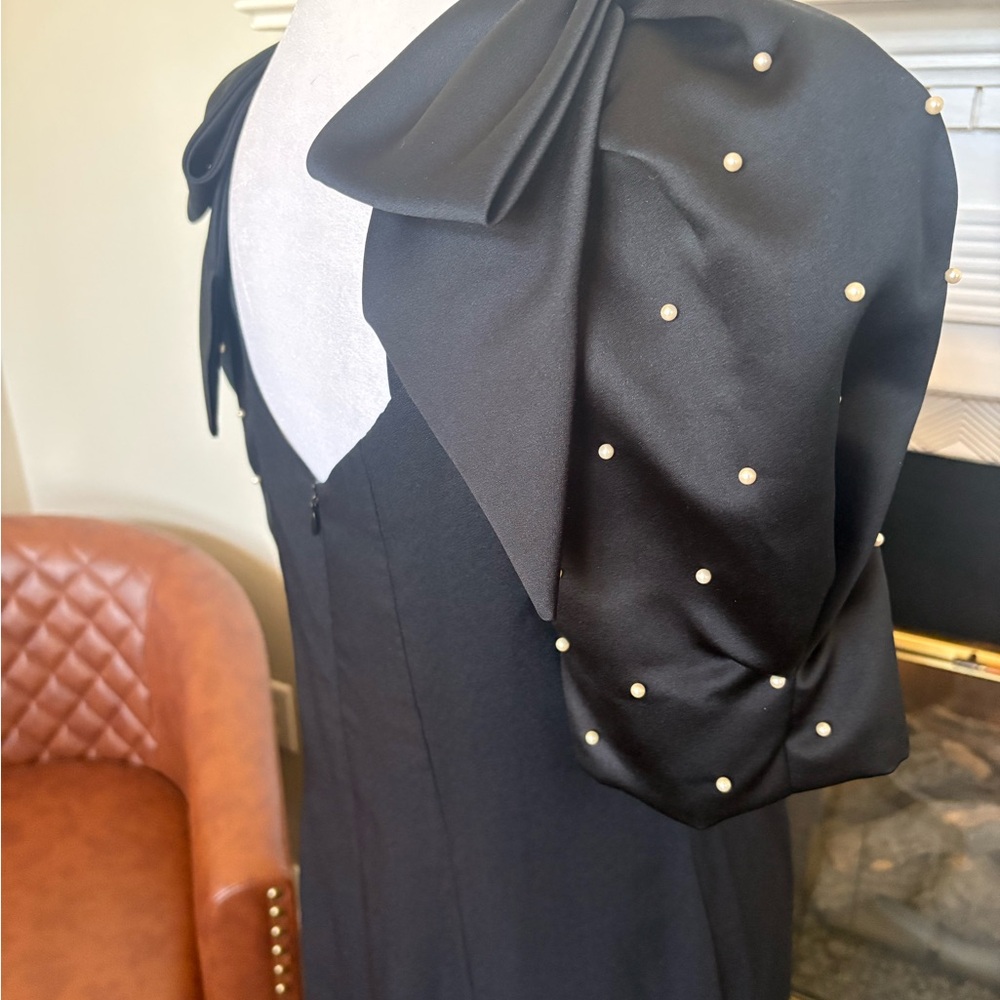 Ice Black Midi Dress with Pearl-Embellished Puff Sleeves - Picture 3 of 9